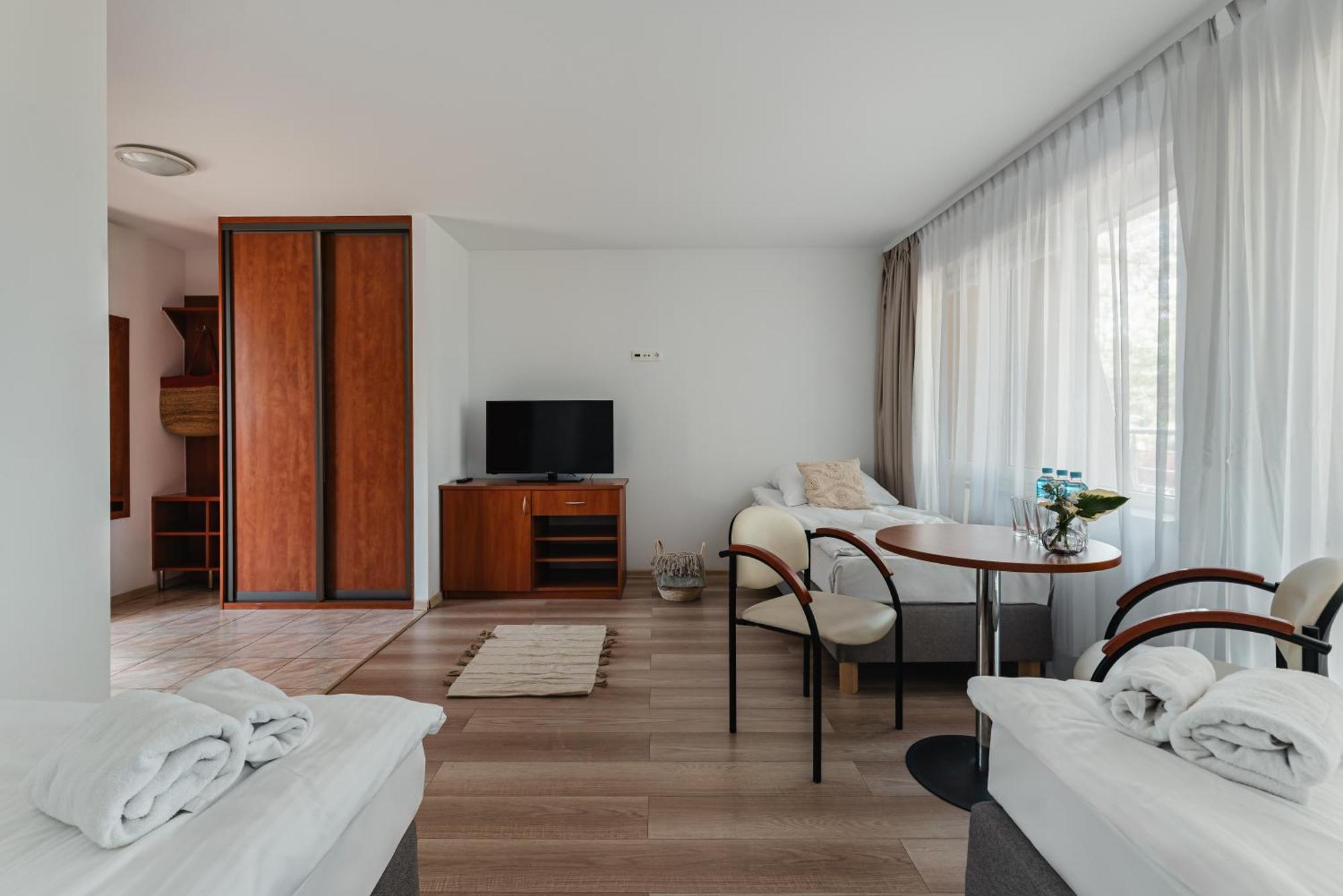 Rewita Rynia Hotel Białobrzegi Kültér fotó